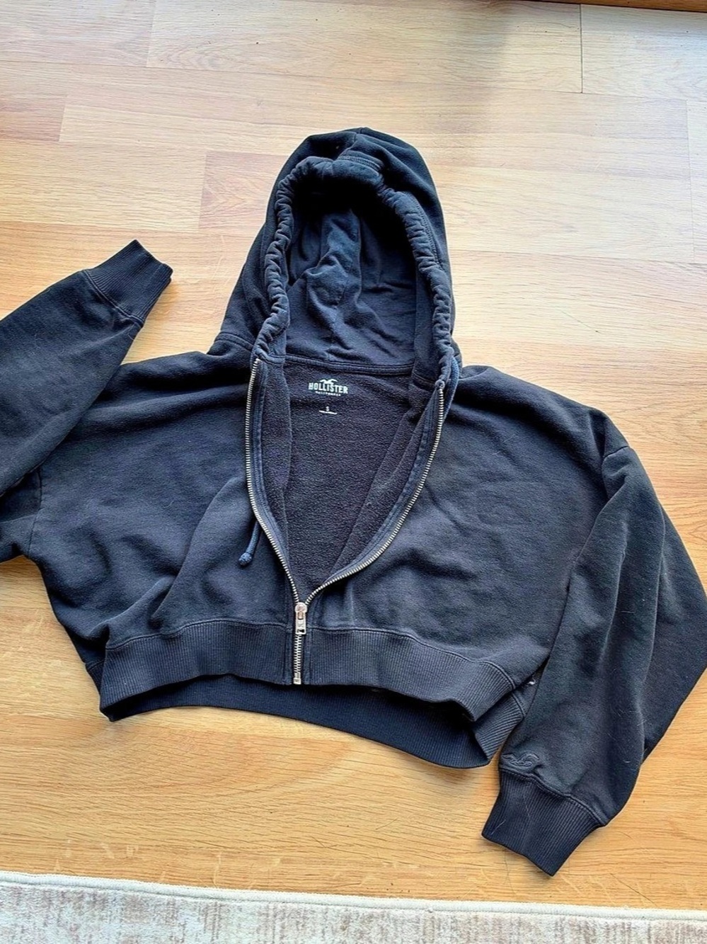 Hollister Black crop Zip Hoodie